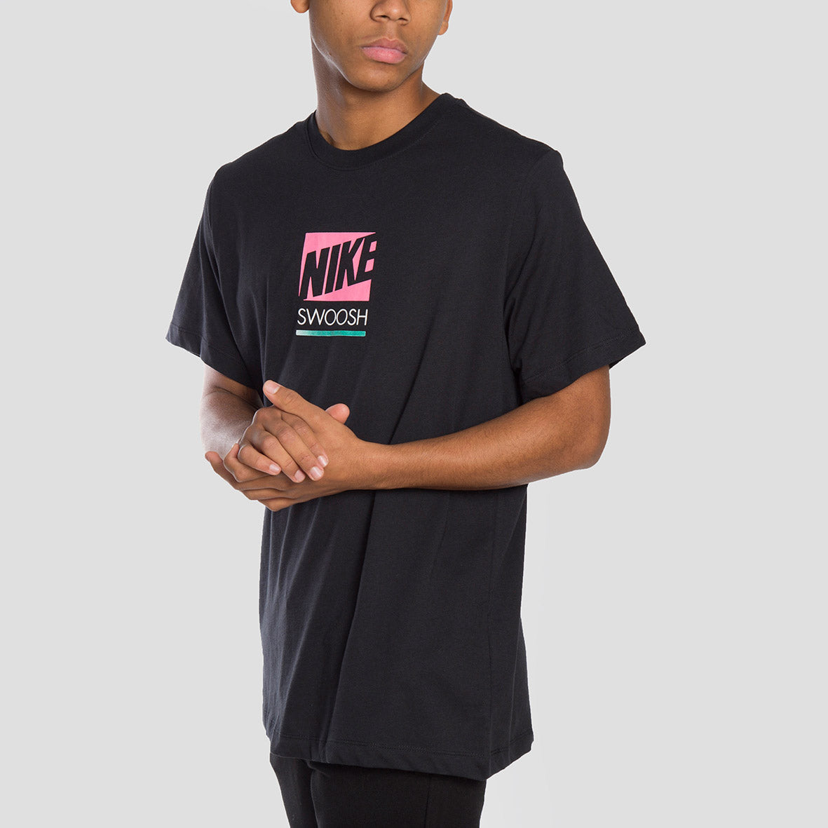 Nike Camiseta Sportswear Swoosh - CW0474-010 - Colección Chico